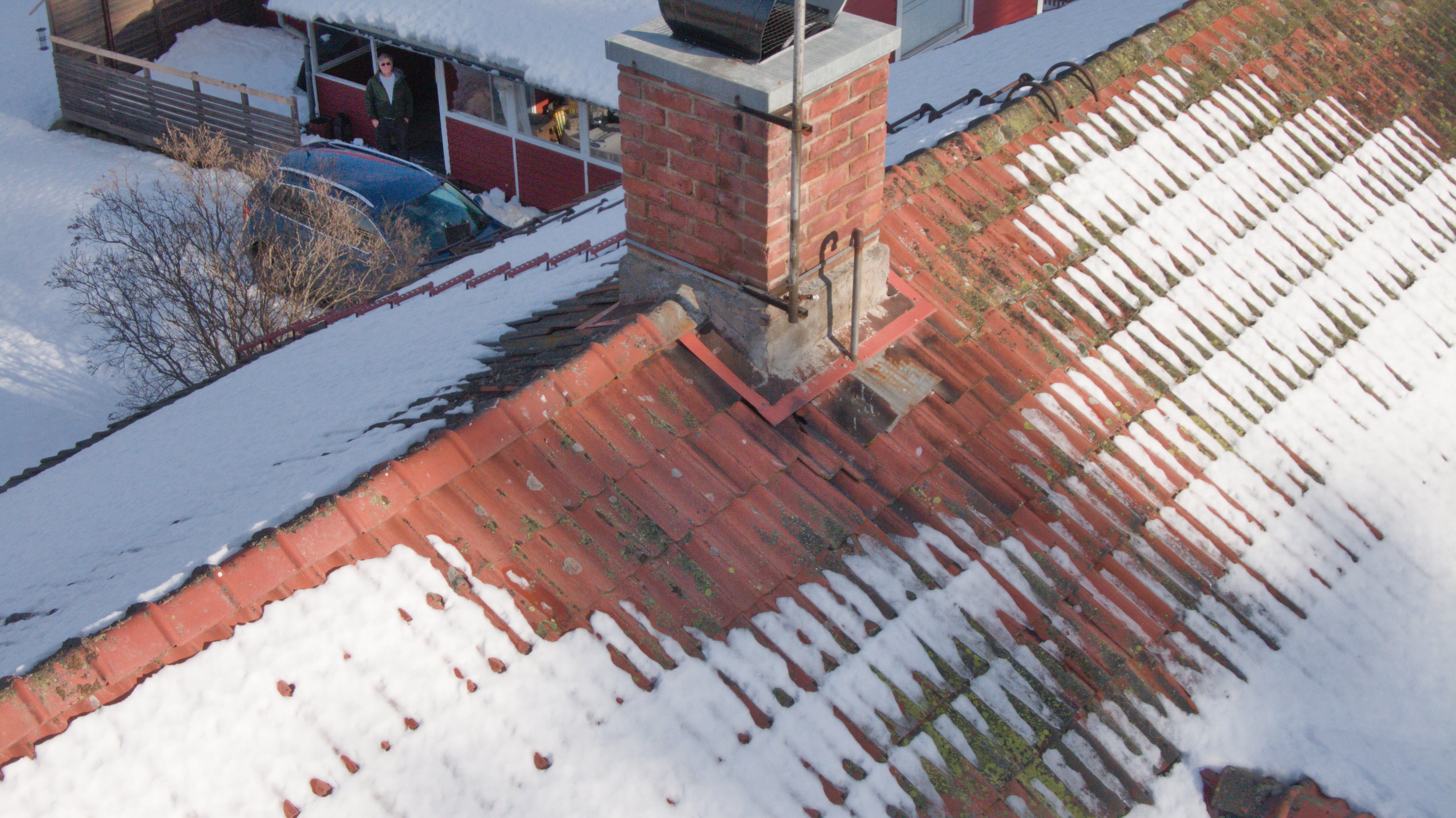 Takinspektion med drönare i Hälsingland